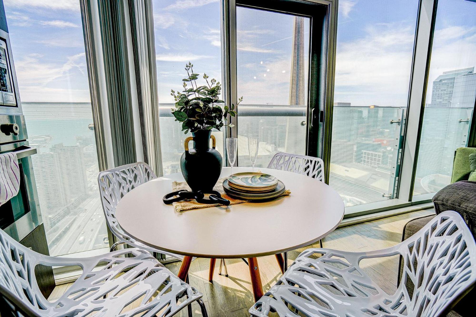 Skytree - Modern Rusty Condo Close To Union Station In Heart Of Downtown 多伦多 外观 照片